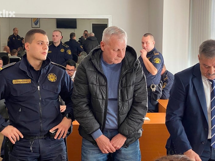 Policajci koji su podvodili maloljetnice